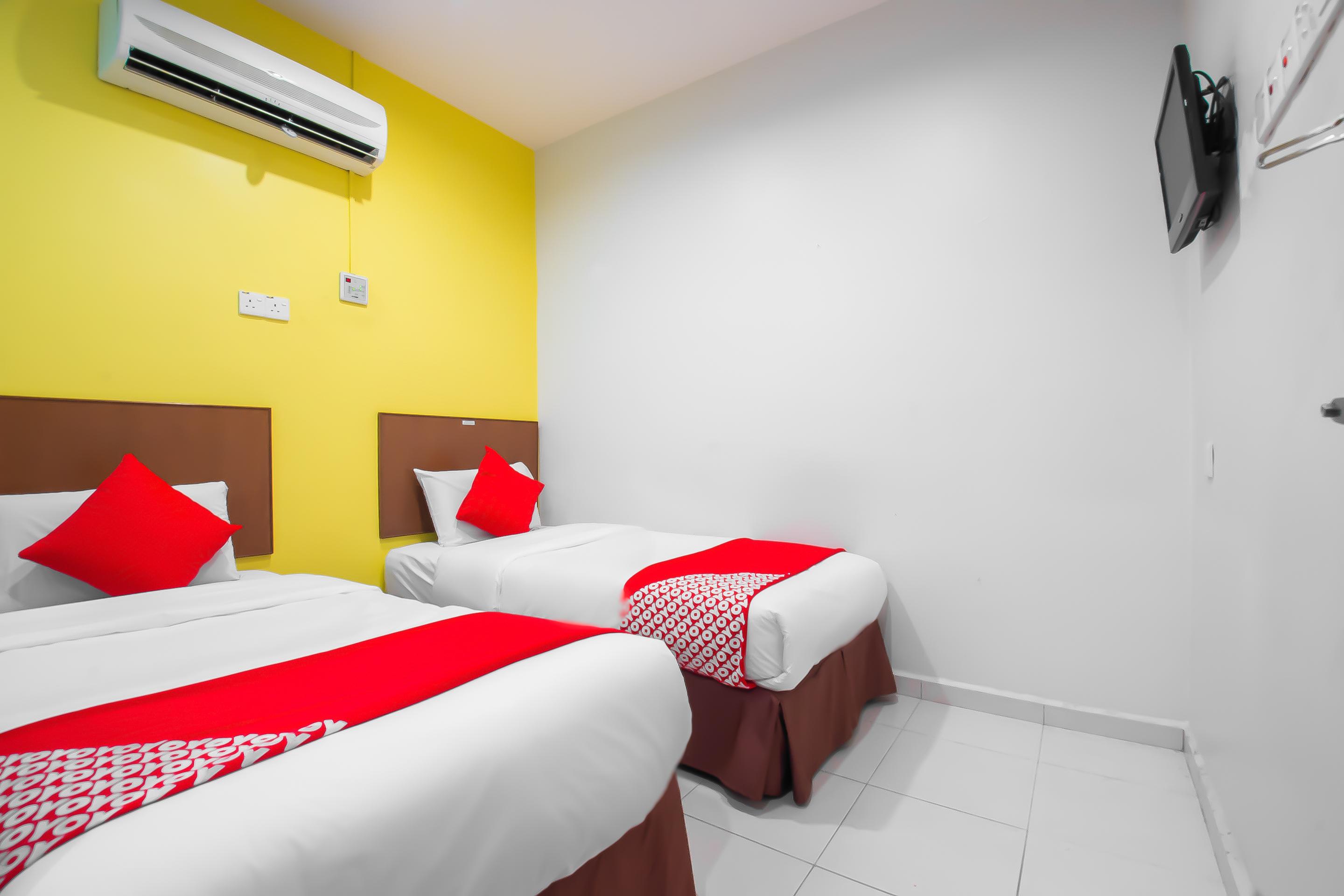 Oyo 582 Hotel Walk Inn Kampong Pasir Puteh  Extérieur photo