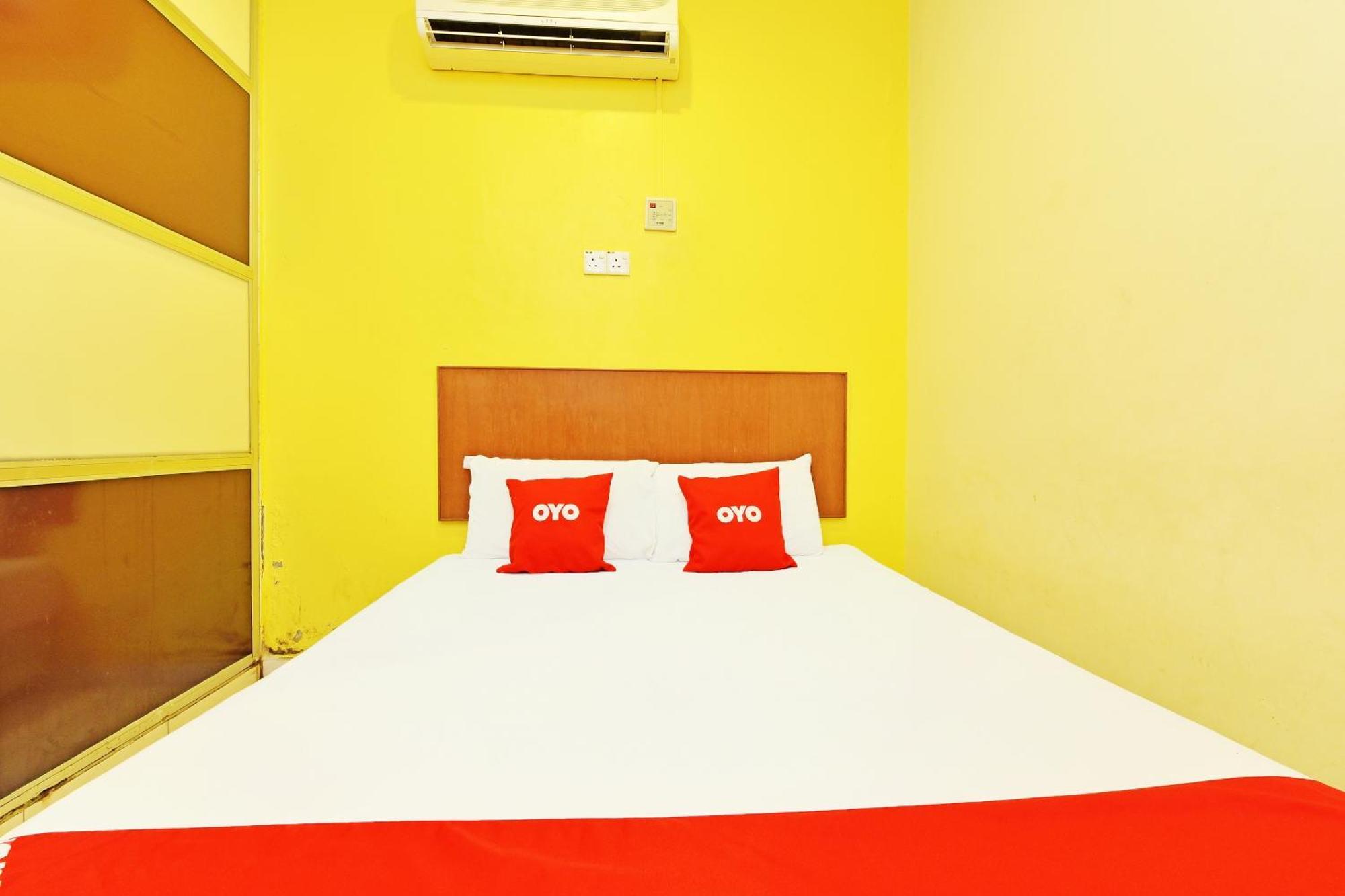 Oyo 582 Hotel Walk Inn Kampong Pasir Puteh  Extérieur photo