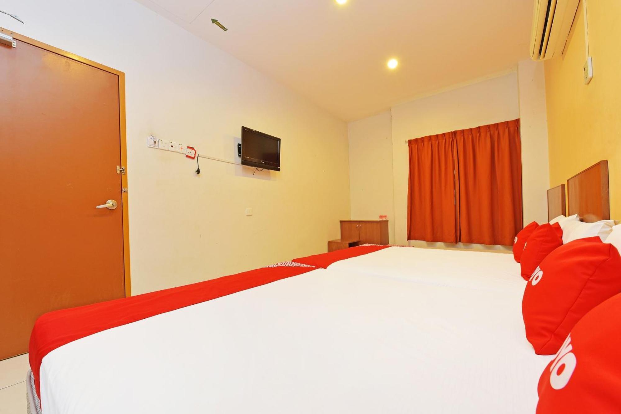 Oyo 582 Hotel Walk Inn Kampong Pasir Puteh  Extérieur photo