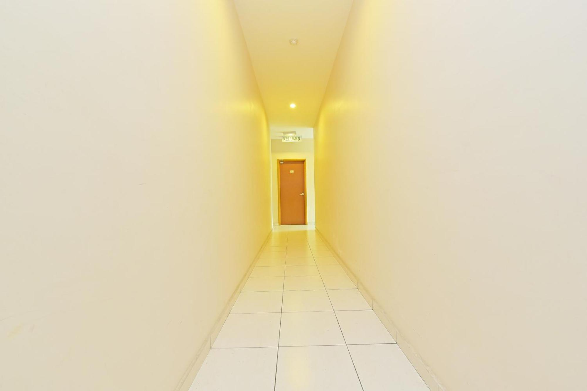Oyo 582 Hotel Walk Inn Kampong Pasir Puteh  Extérieur photo