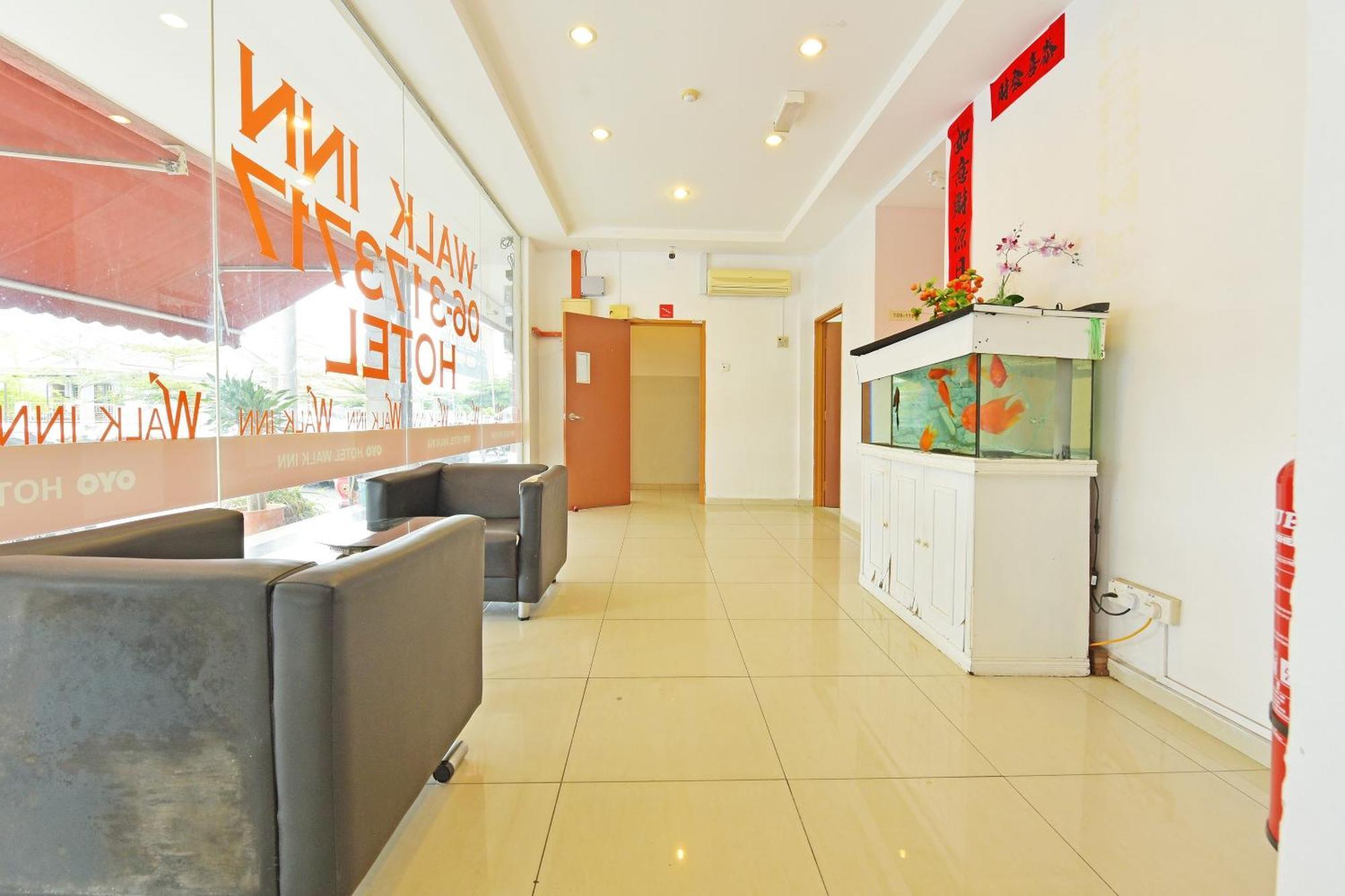 Oyo 582 Hotel Walk Inn Kampong Pasir Puteh  Extérieur photo